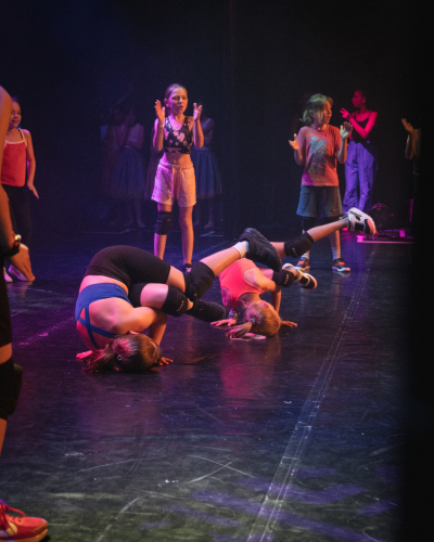 DANSESCENE 040724 050